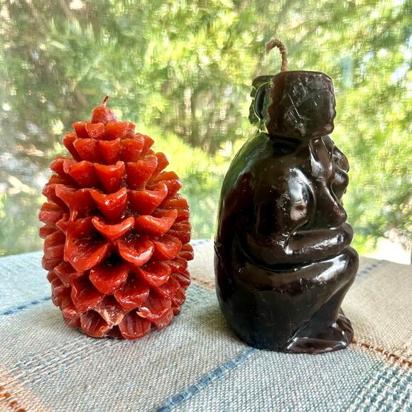 Set of 2 Vintage Novelty Candles Red Pinecone & Brown Tribal Figure Candles - Picture 3 of 15